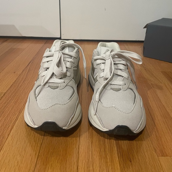 New Balance 54/70 women’s shoe - Picture 5 of 8